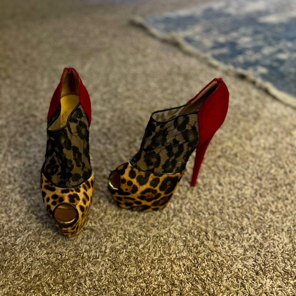 Cheetah and lace Christian Louboutin